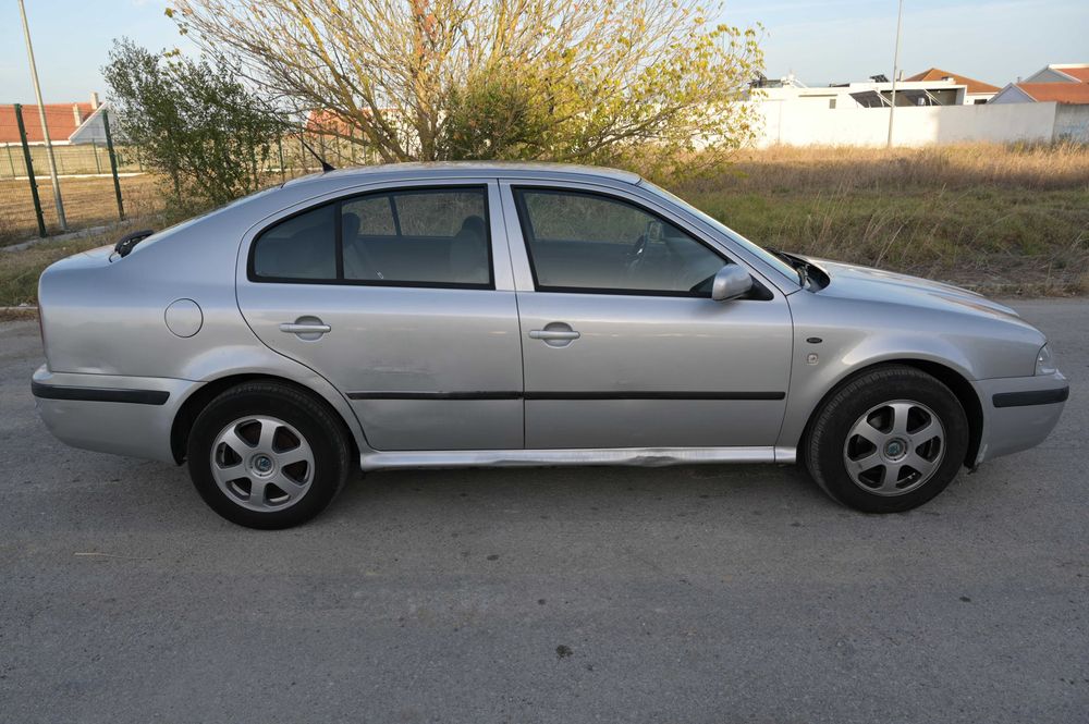 Skoda Octavia 1.4 gasolina — photo 2