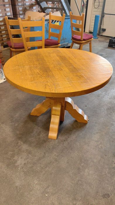 Stół dębowy i 4 krzesła