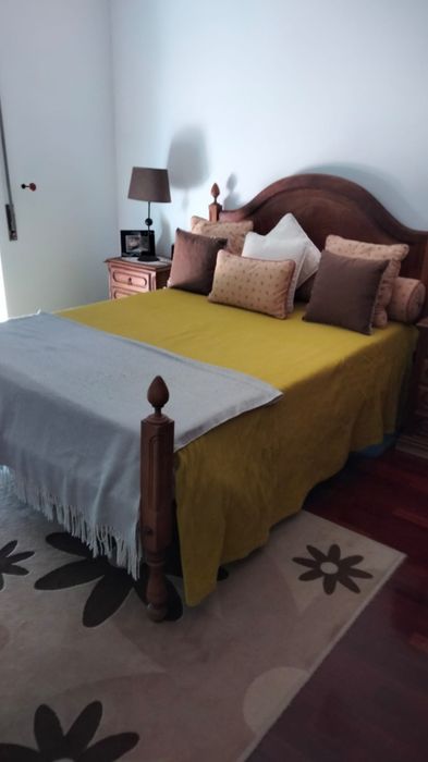 Conjunto de quarto madeira