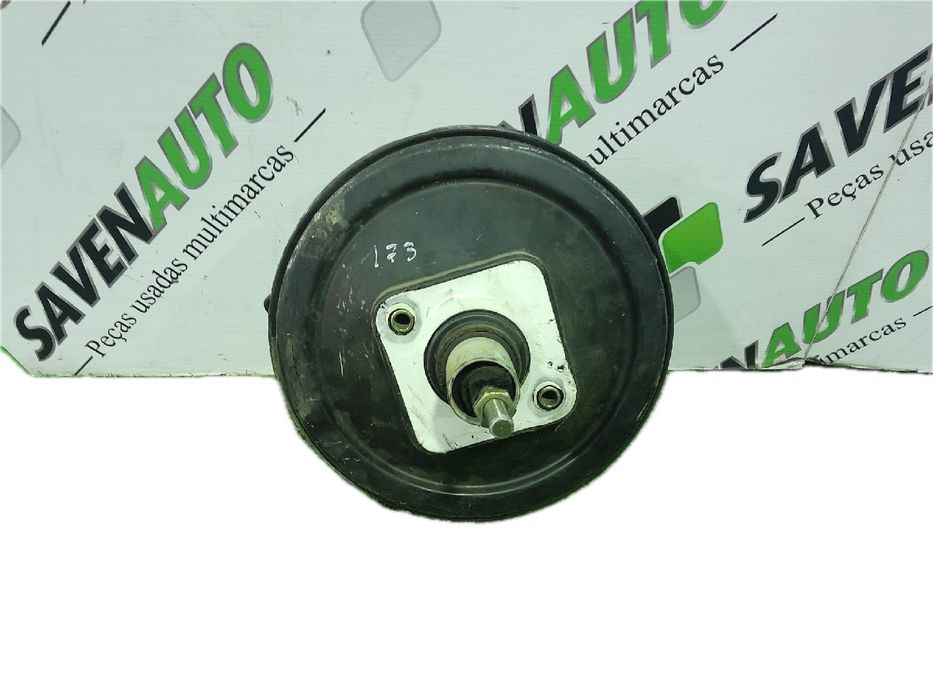 Servofreio VOLKSWAGEN Passat (3B2)