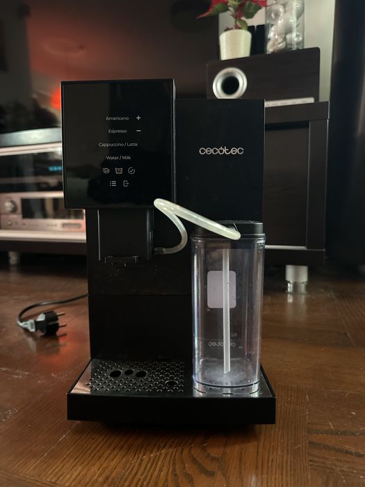 Ekspres automatyczny do kawy cecotec