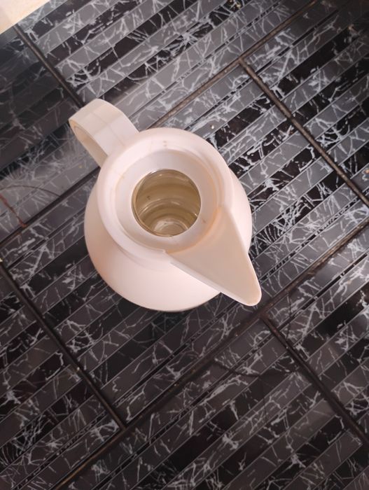 Sprzedam biały termos