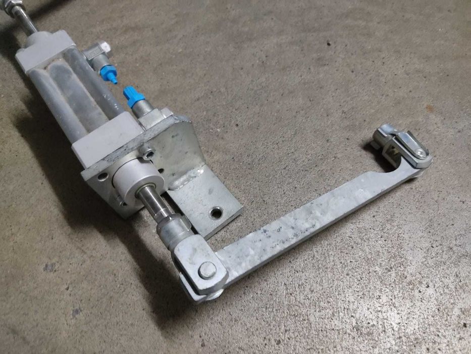 Cilindro com duplo veio suporte de fixação e 2 tirantes móveis (NOVO)