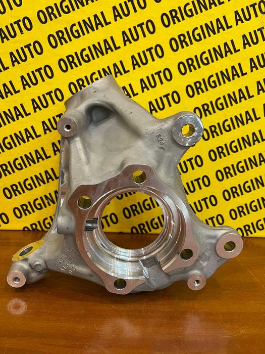 Цапфа  bmw x1 u11 ліва права нова оригінал