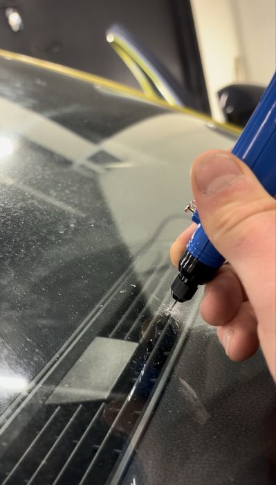 Naprawa odprysków na szybach od 150zł detailing  pranie polerowanie ceramika