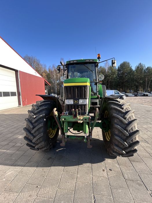 Ciągnik rolniczy John Deere 7710