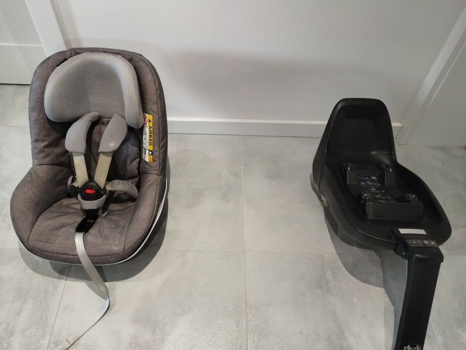 Fotelik Maxi Cosi 2WayPearl od 6 m, plus baza pod fotelik