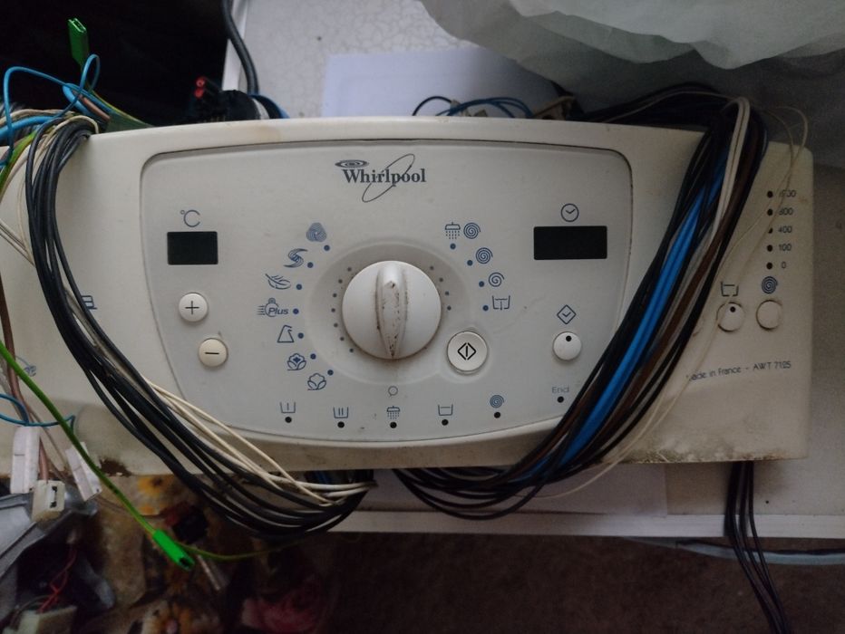 Панель управління, пресостат,  двигун, злив від пральної whirlpool Awt