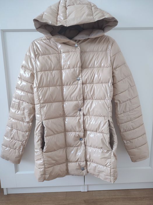 Kurtka zimowa beżowa błyszcząca pikowana ocieplana Mohito rozm 34 36 X