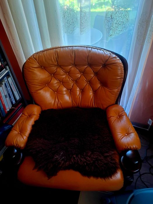 Sprzedam komplet sofa i dwa fotele
