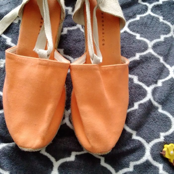 Espadryle  na koturnie 39