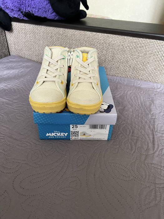 Детские осенние ботинки