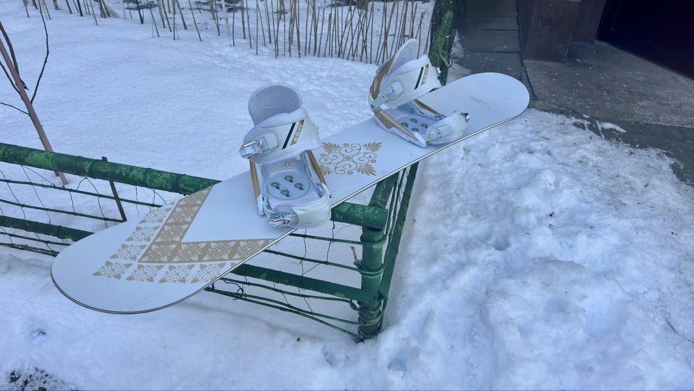 Komplet Snowboard Damski/Młodzieżowy Raven Pearl 142cm + Buty 37.5