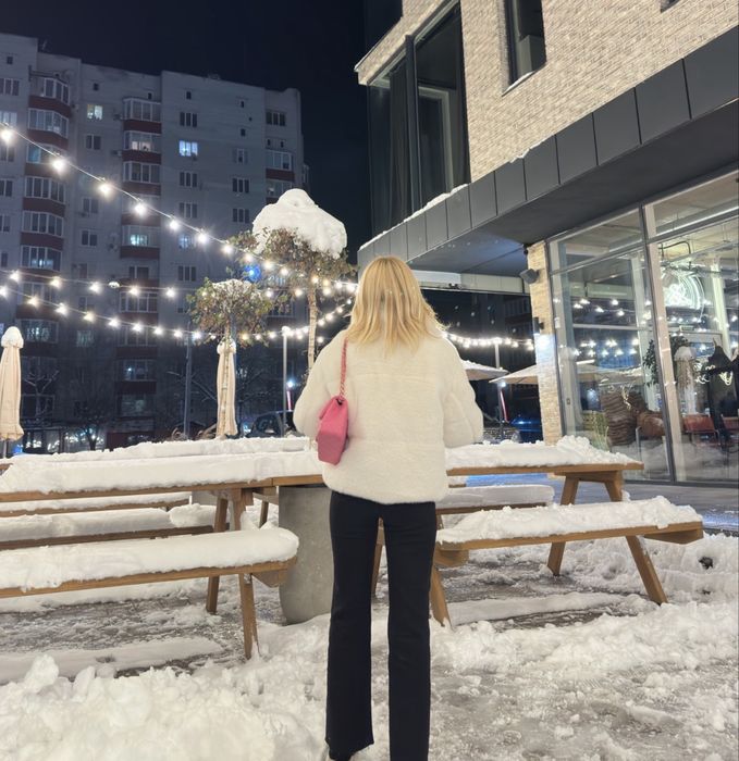 шубка Bershka розмір 32-34