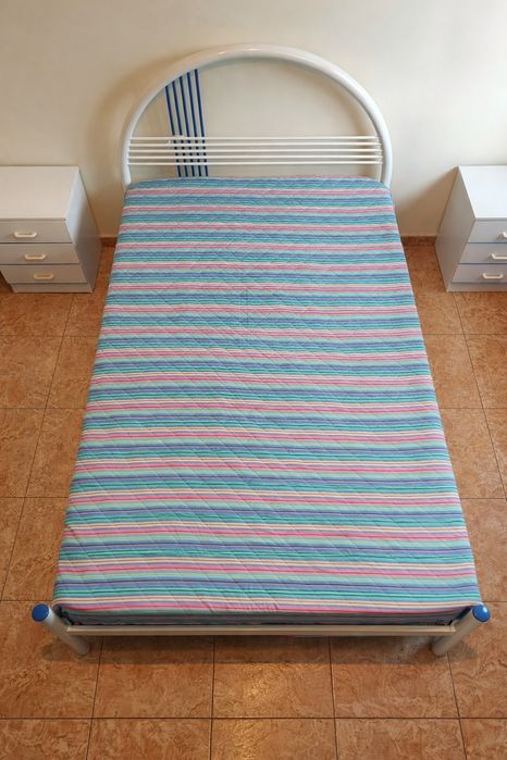 Cama de Casal com Colchão Ortopédico