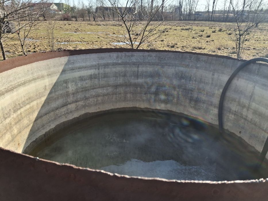 Продам ємність металеву резервуар бочка 2шт