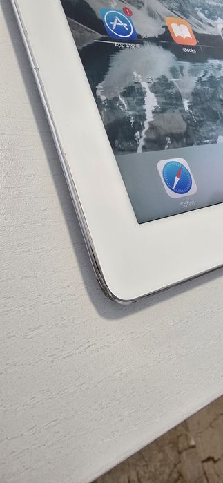 iPad 3 (Retina Display) 32GB Wi-Fi + Cellular – Prateado