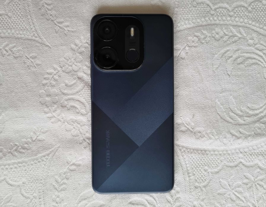 Смартфон TECNO Spark Go 2023 (BF7) 4/64Gb Endless Black