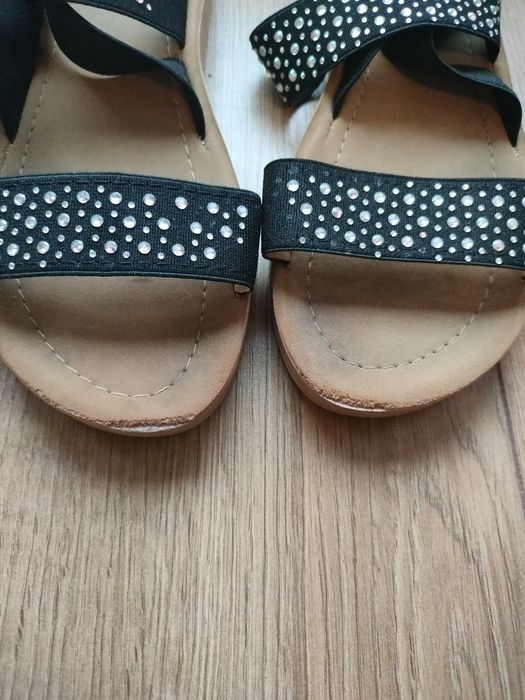 Sandałki i kroksy dziewczęce 34