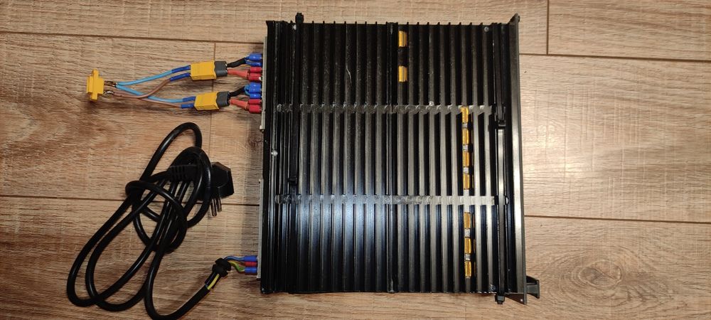 ELTEK SMPS 1000 24V  45-66 Hz