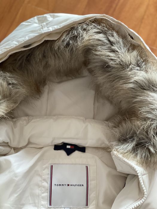 Casaco de penas Tommy Hilfiger igual a novo criança 12 anos