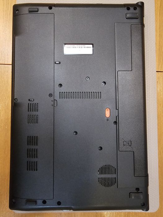 Ноутбук Acer V3-571G  i3, ssd 240gb