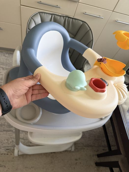 Стільчик для купання Smoby Little 2 в 1 з ігровою панеллю,