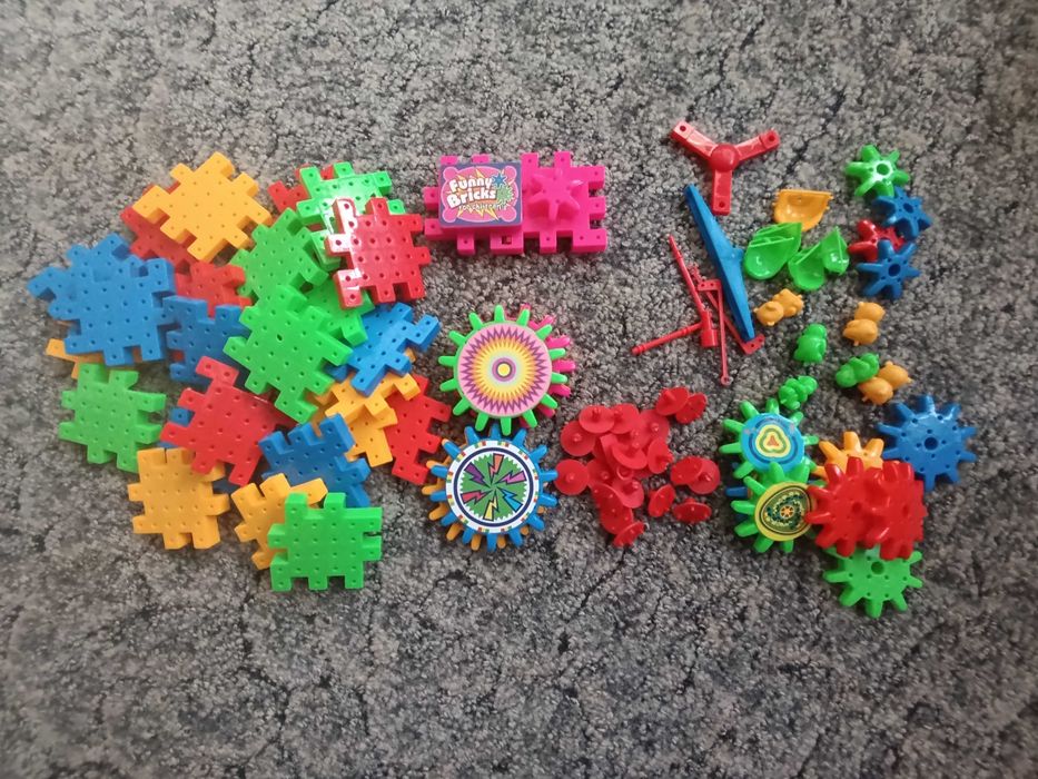 Дитячий конструктор Funny Bricks, 81 деталь, новий
