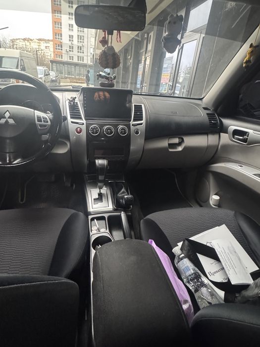 Продам Mitsubishi Pajero Sport 2013