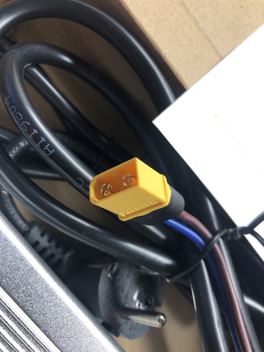 Зарядні пристрої lifepo4 8s,li-ion 7s,10s, (29.2v 29,4v 42v) 10/20a