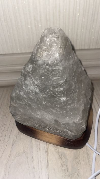 Соляна лампа. Настільна лампа