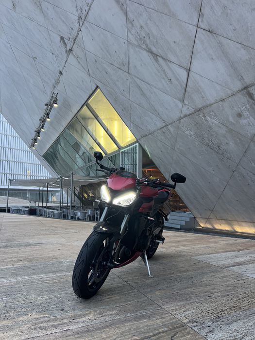 Triumph Street Triple 765 RS | Carnival Red | Garantia até 2027