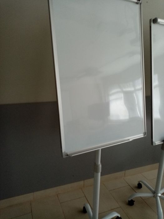 Флiпчарт Axent 9707-пересувний 70×100 см