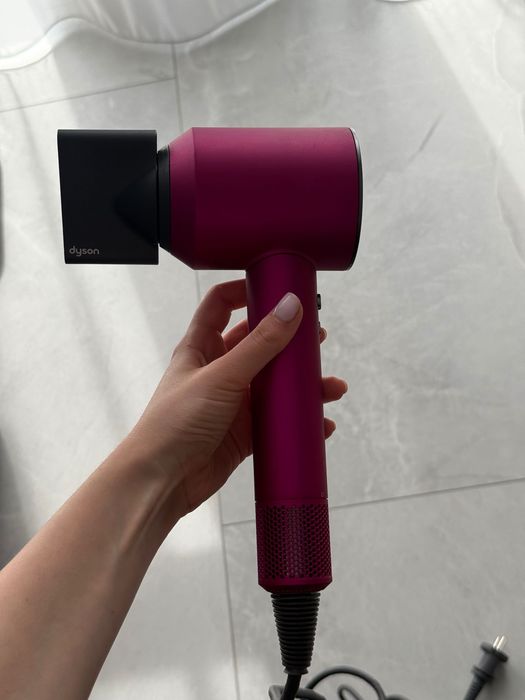 Фен Dyson Supersonic HD08 Fuchsia з іонізацією та захистом від перегріву