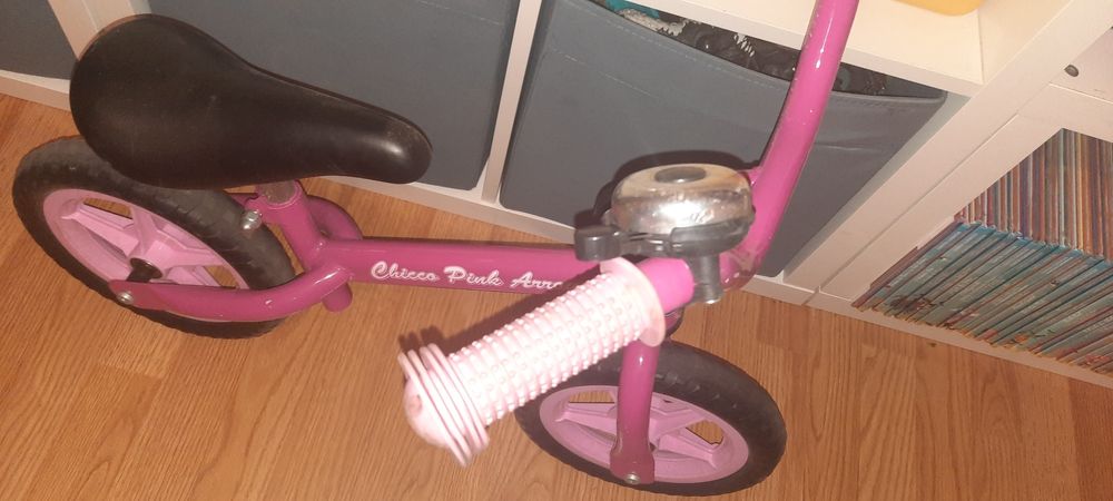 Bicicleta aprendizagem chicco com campainha
