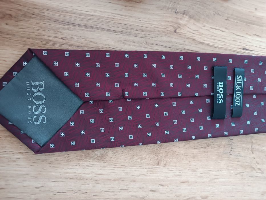 Jedwabny krawat Hugo Boss