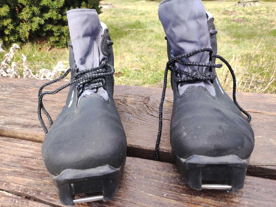 Buty do nart biegowych biegówki Salomon SNS roz 39 wk 25 cm