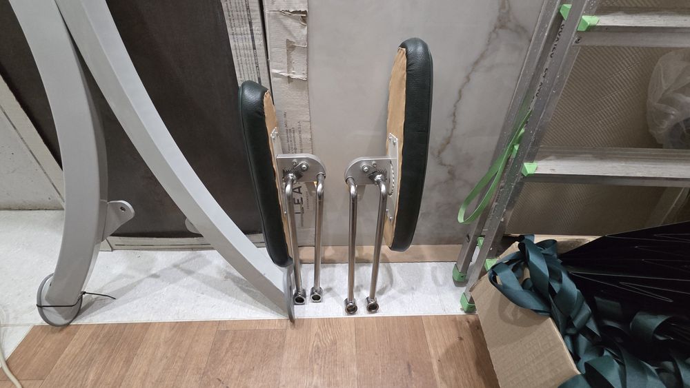 Продам стол массажний