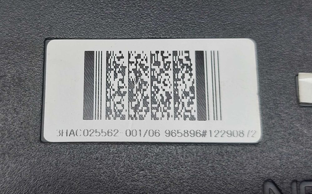 Szafa sterująca ABB DSQC 3HAC025562 IRC5 kondensator