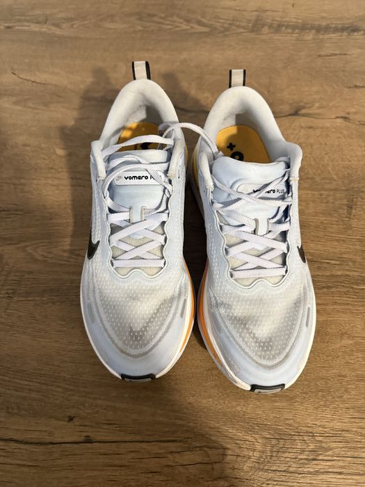 Nike Vomero Plus