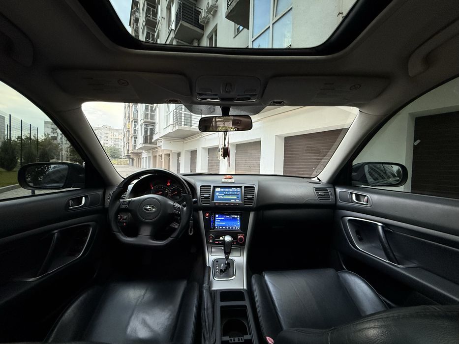 Продам Subaru Outback 3.0 автомат