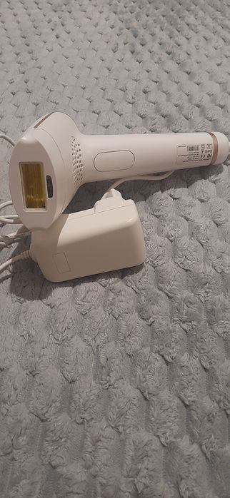 Лазерний депілятор.