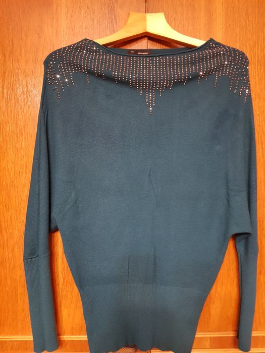 Продам нарядну кофту М