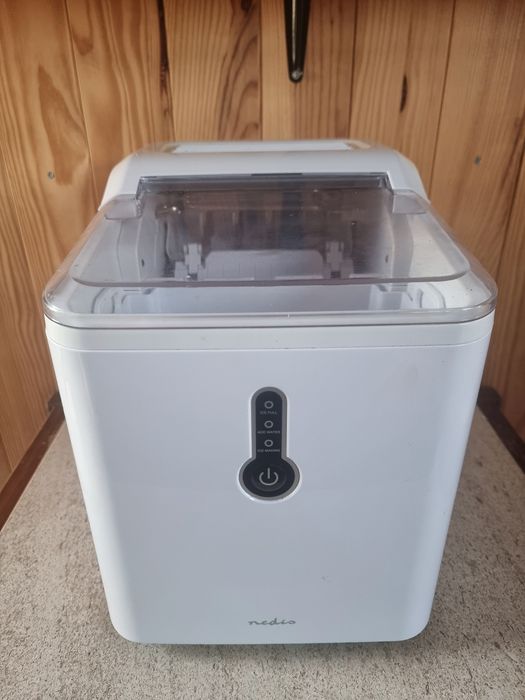 Maquina de fazer gelo