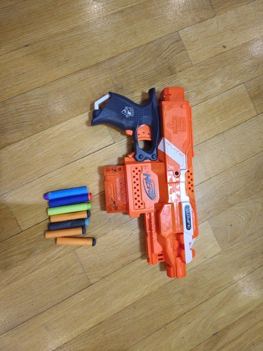 продам Nerf Страйк Элит Страйф (A0200)