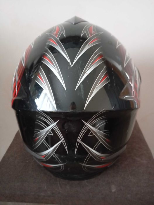Продам мотошлем FXW цена 950 грн.