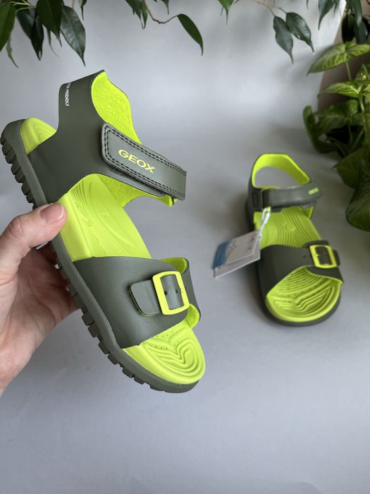 Босоніжки Geox Fusbetto 34р. 36р. сандалии, босоножки  на хлопчика