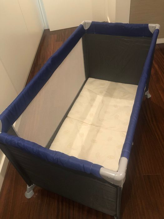 Cama de viagem+Colchão+Almofada.