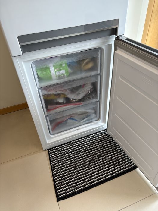 Frigorífico combinado - HotPoint