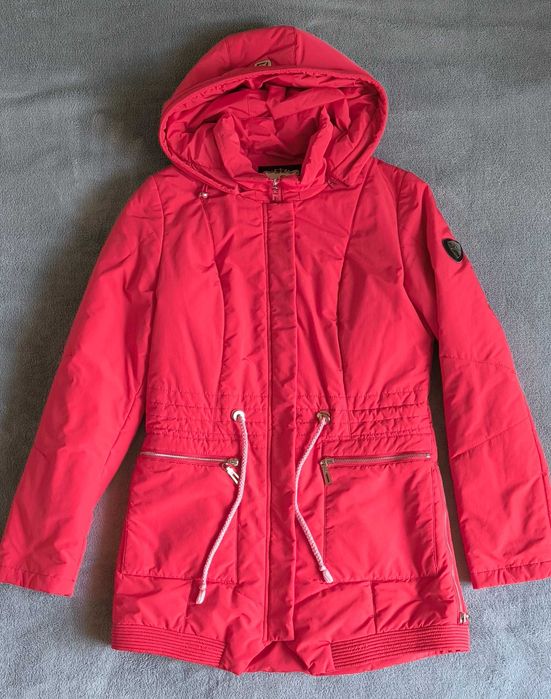 Демі куртка дівчинці 158 см зростом